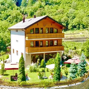 https://vila-alexander-bb.albaniahotels.org